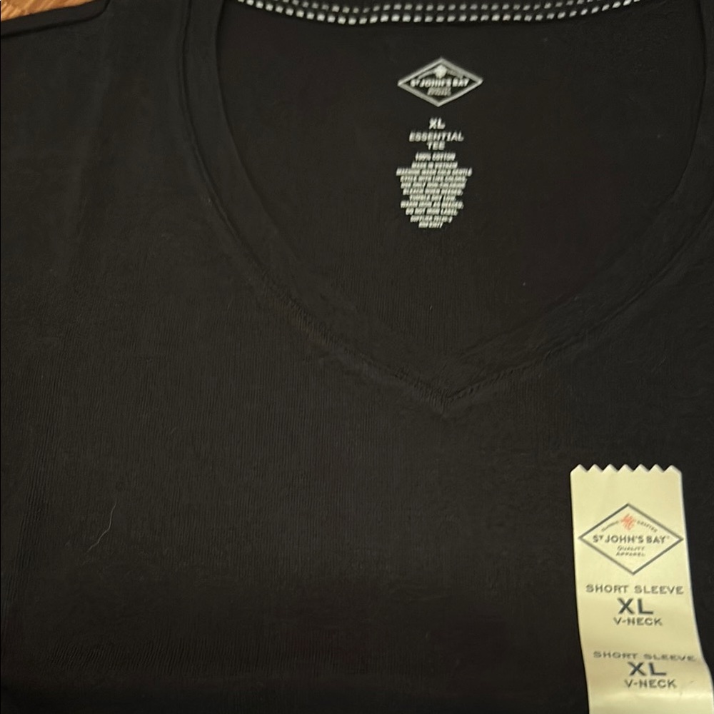 NWT NEW Set 2 St. John's Bay Black V-Neck T-Shirt XL - Picture 2 of 2